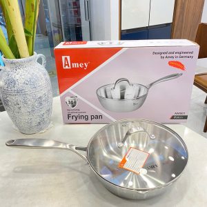 z7267467028303_581e9bee293a8b683fc21592f3afef42 Chảo sen inox 304 chống dính tự thân Amey nắp kính 28cm AM801